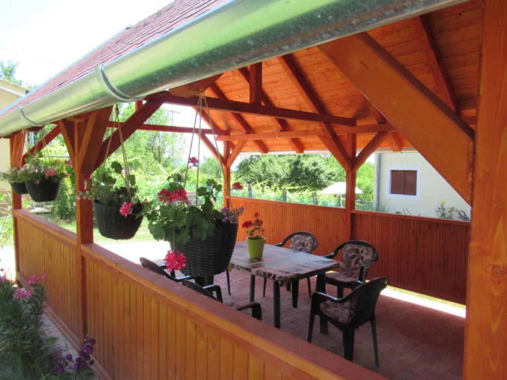 Holiday Home Toth by Interhome