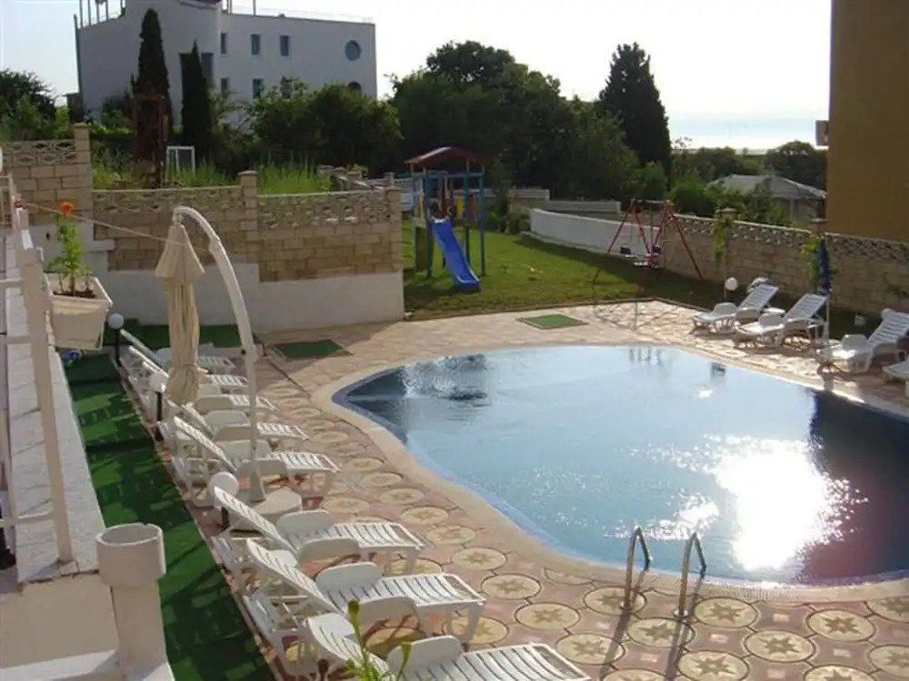 Aquarelle Hotel