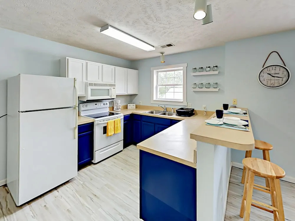 301 Chester Street Condo Unit B 2 Bedrooms 2 Bathrooms Condo