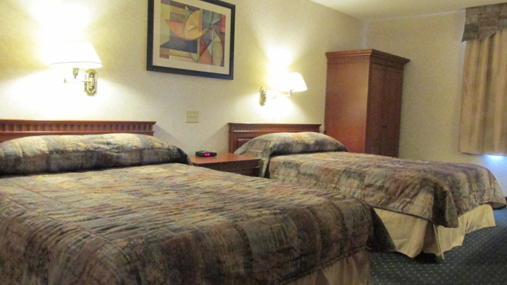 Travelodge by Wyndham Amherst
