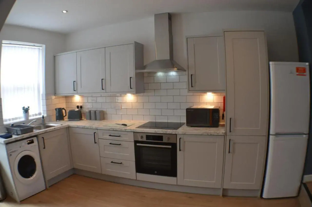 Birkenhead - 2 Bedroom House