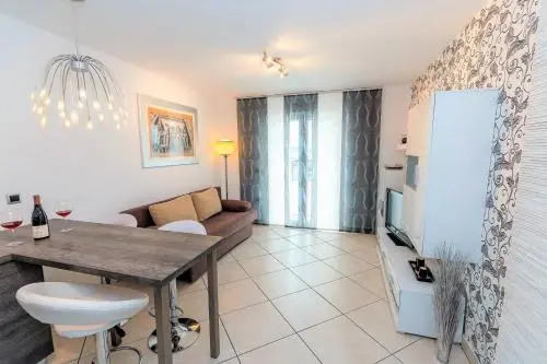 Holiday House Queens with Sea View
