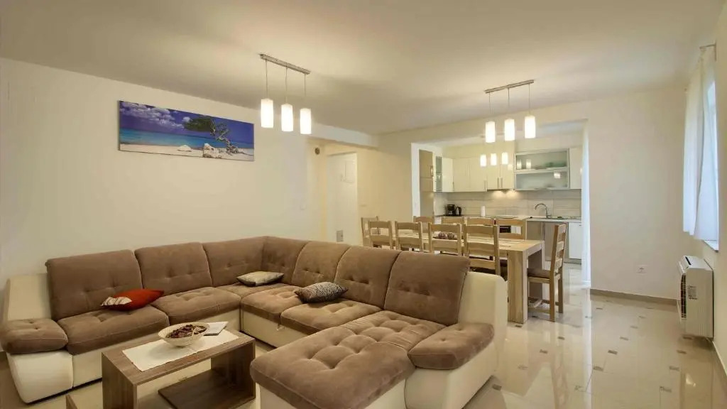 Luxury Vila compelx Aurora-Mar with 2 pools and 8 bedrooms, 200m from the beach - WiiBuk