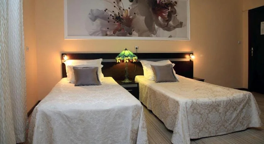 Family Hotel Central