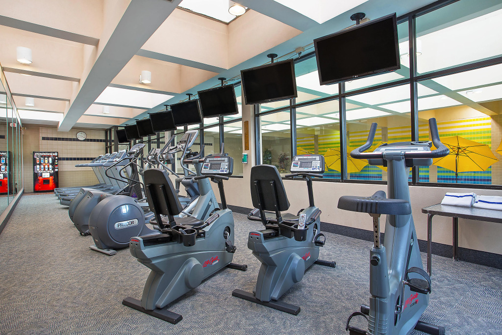 Crowne Plaza Knoxville Downtown University by IHG