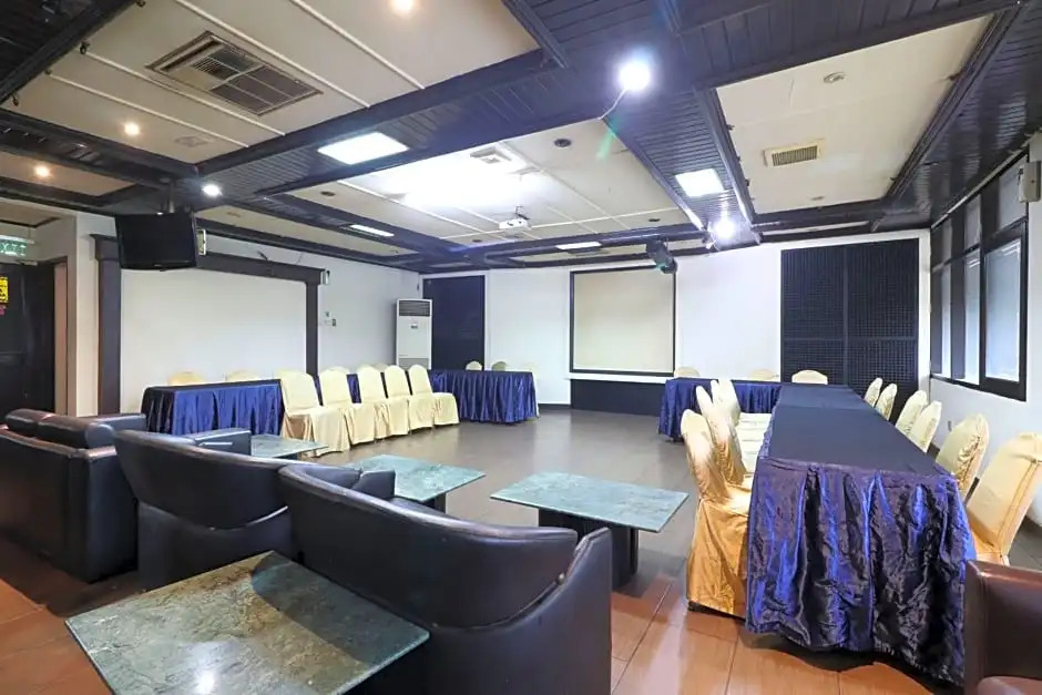 C'One Hotel Pulomas