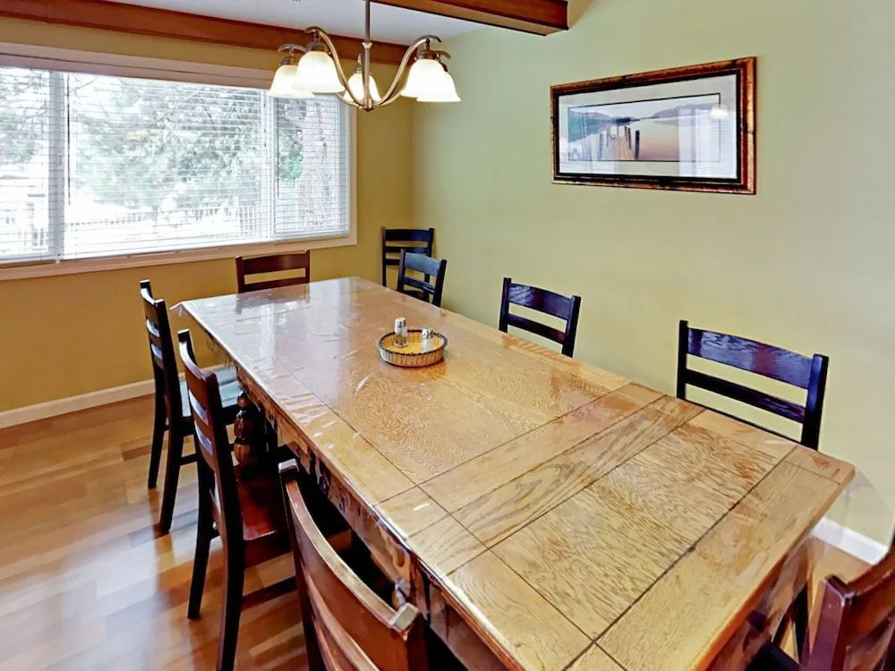 474 Capri Dr Home