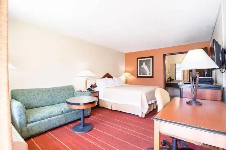 Days Inn Greensboro East