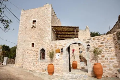 Dandy Villas Mani - Old Tower House - Fireplace - Pool