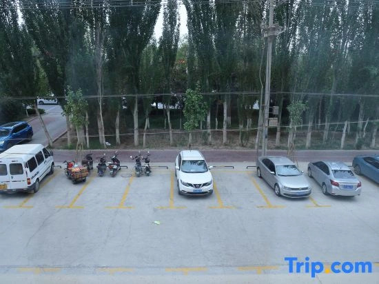 Super 8 Selected Hotel (Qishi Daguanyuan Kashgar Leining International Airport Branch)
