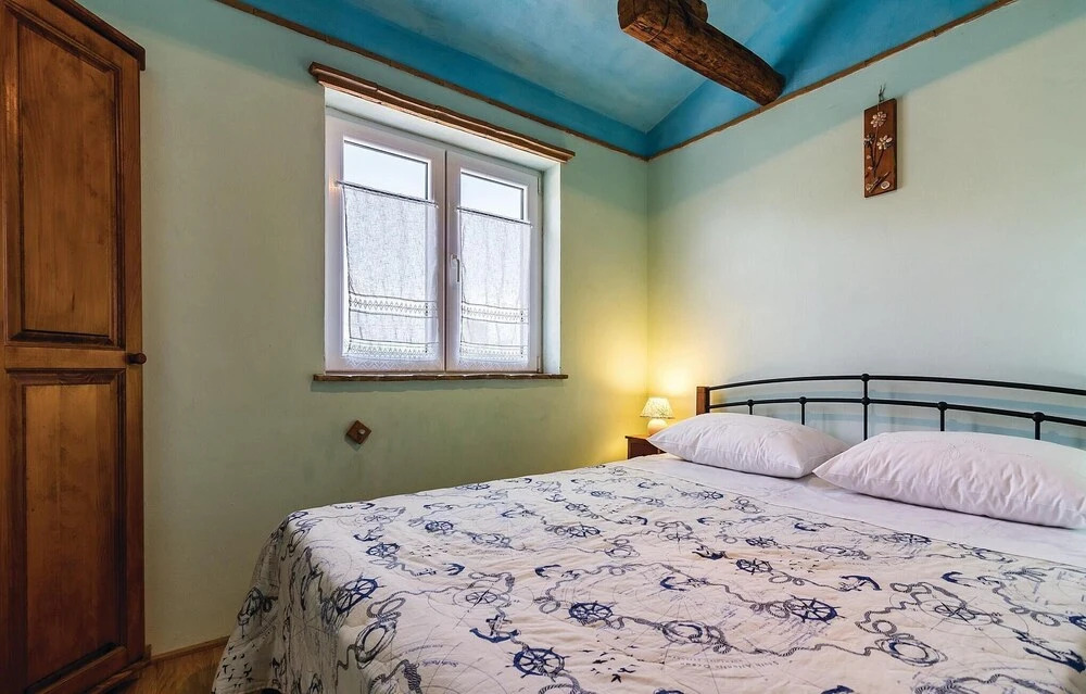 Stunning Home in Krnica With Wifi and 4 Bedrooms