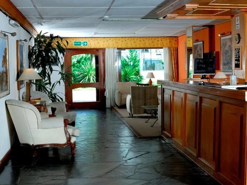 Hotel Oasis
