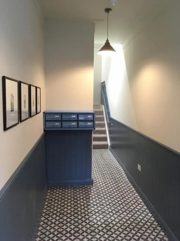 2 Bedroom Central Stylish Flat