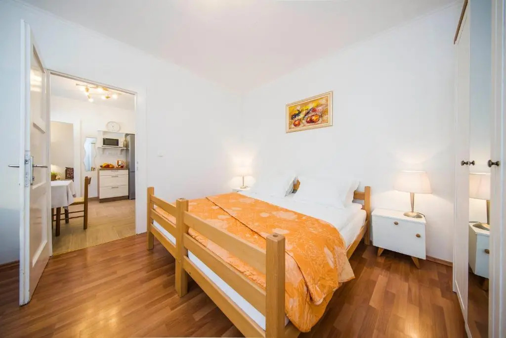 Apartments Odrina