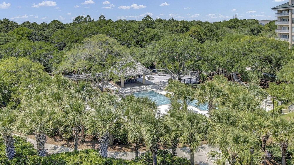 1408 Ocean Club by Avantstay Oceanfront Home w/ Amazing Views!