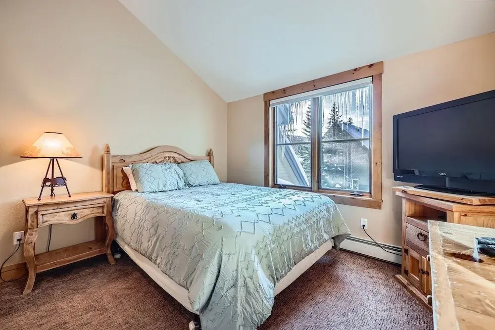 8712 Ski Tip Townhomes 3 Bedroom Townhouse