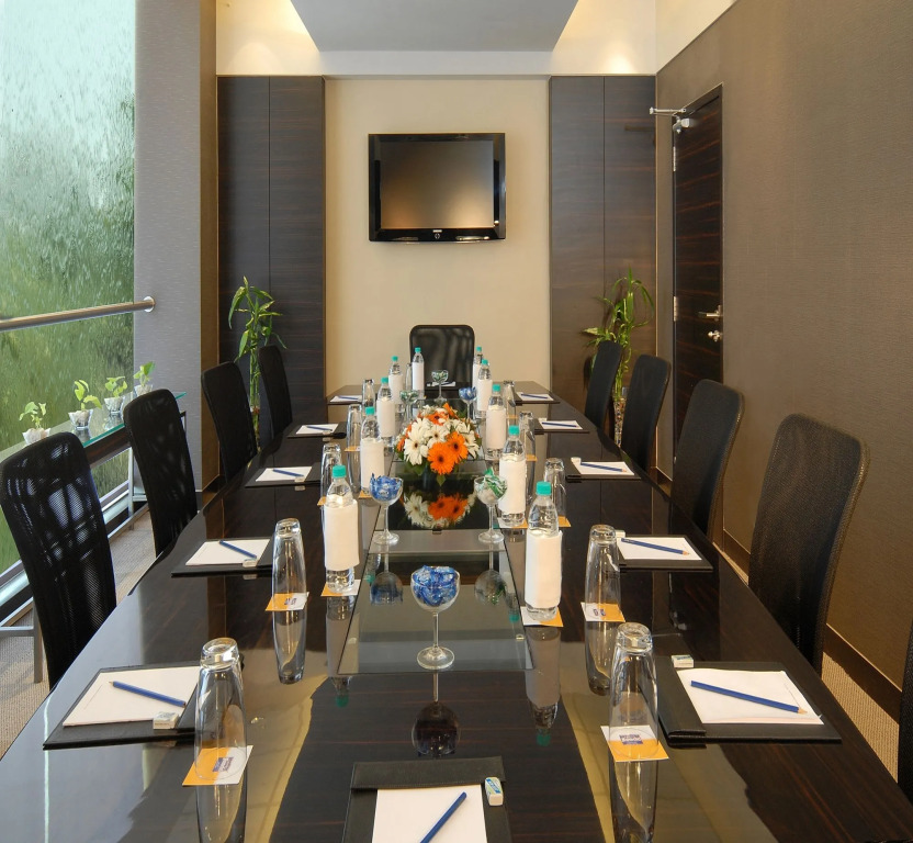 Grand Hometel Malad