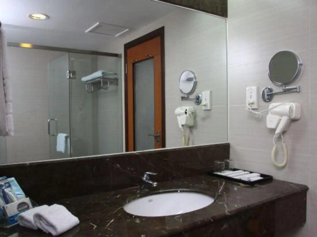 Shilong Hotel