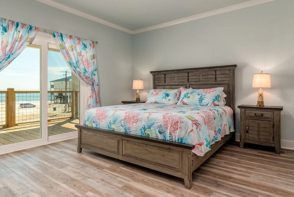 Southern Ties - 2338 Bienville 4 Bedroom Home by RedAwning