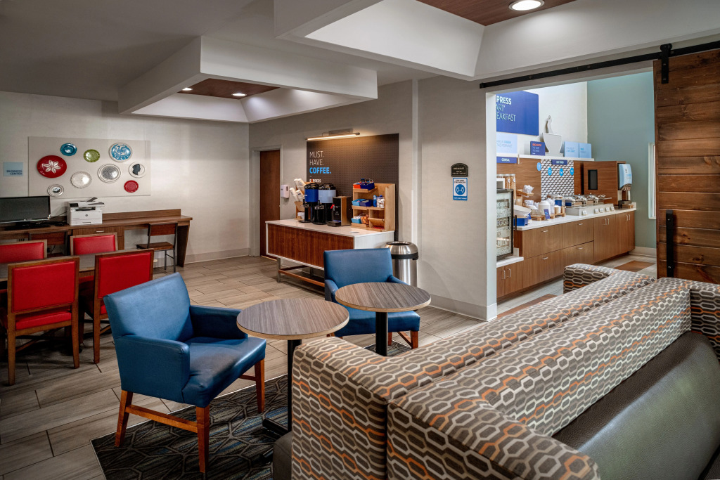 Holiday Inn Express and Suites Pikeville by IHG