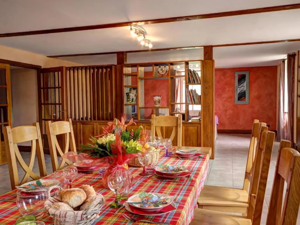 Gîte Luré , 4 pièces, 9 personnes - FR-1-496-104