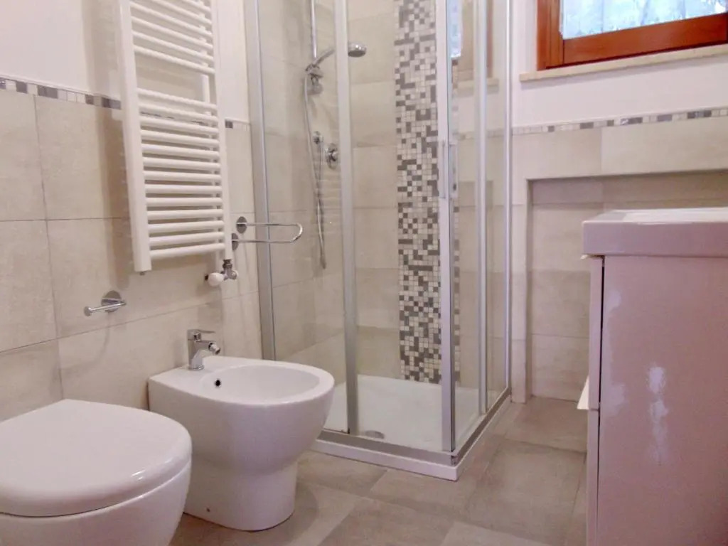 N80 - Numana, bilocale con terrazzo in centro
