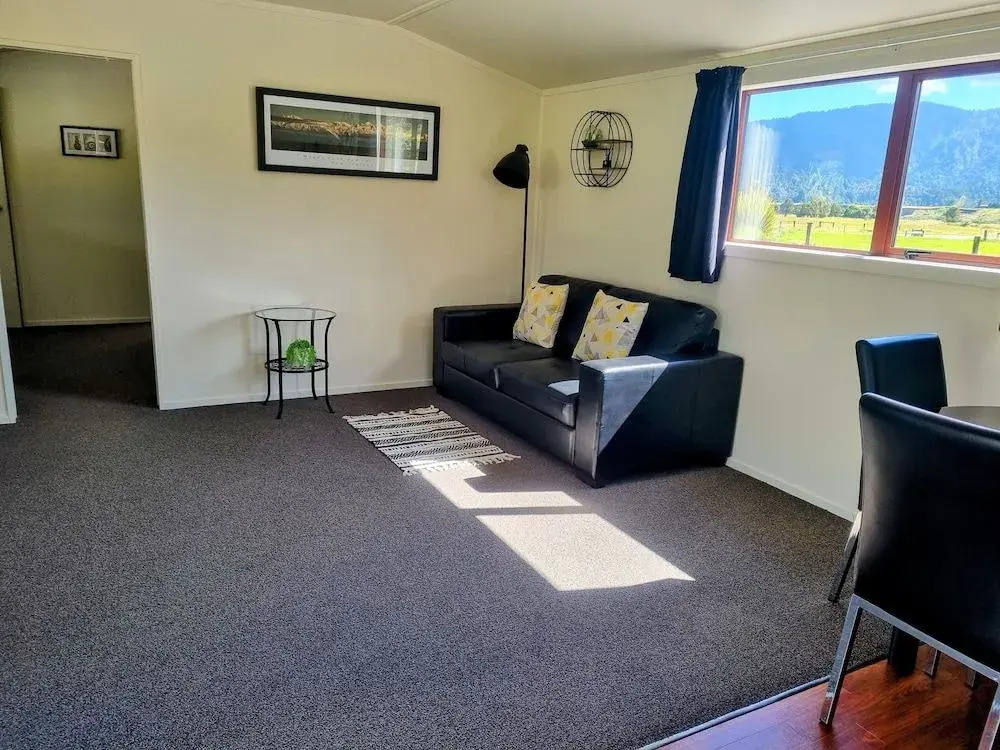 Te Awa Cottages