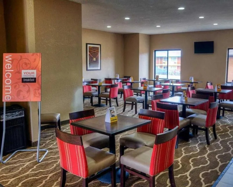 Comfort Suites