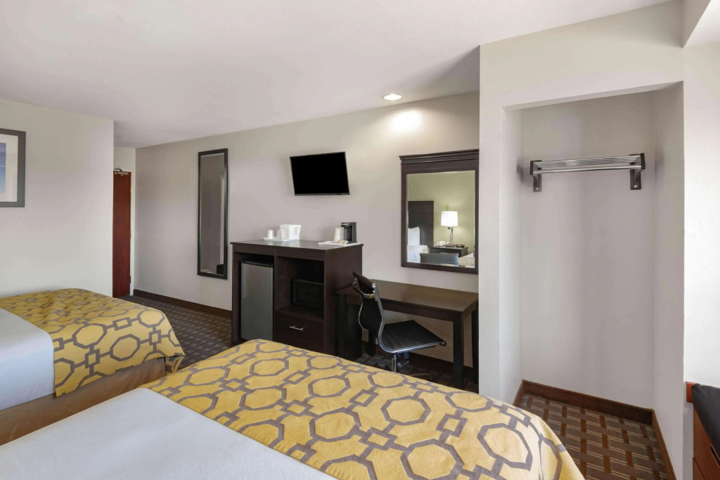 Baymont by Wyndham Farmington