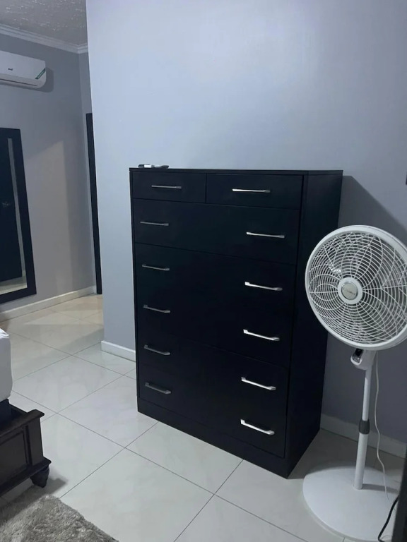Impeccable 2-bed Apartment in Kingston With Pool