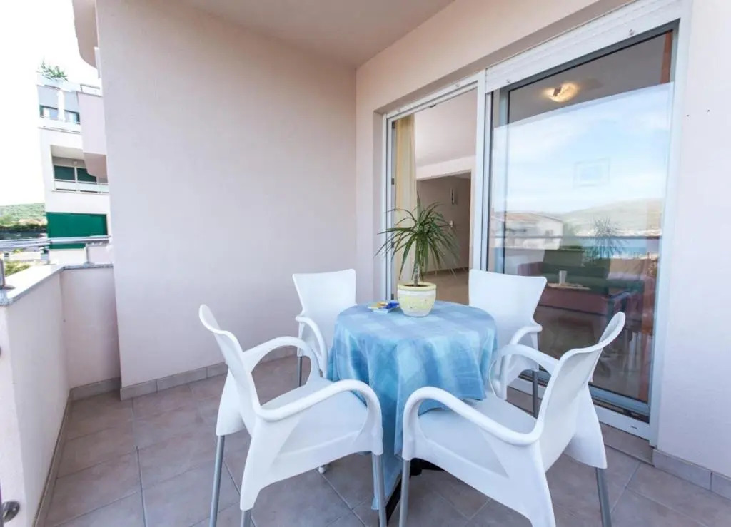 Apartments Slavica - 70m to beach