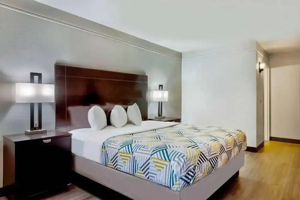 Home Place Suites