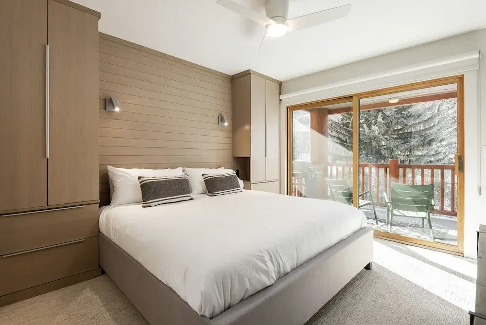 Snow Flower 024 2 Bedroom Condo by RedAwning