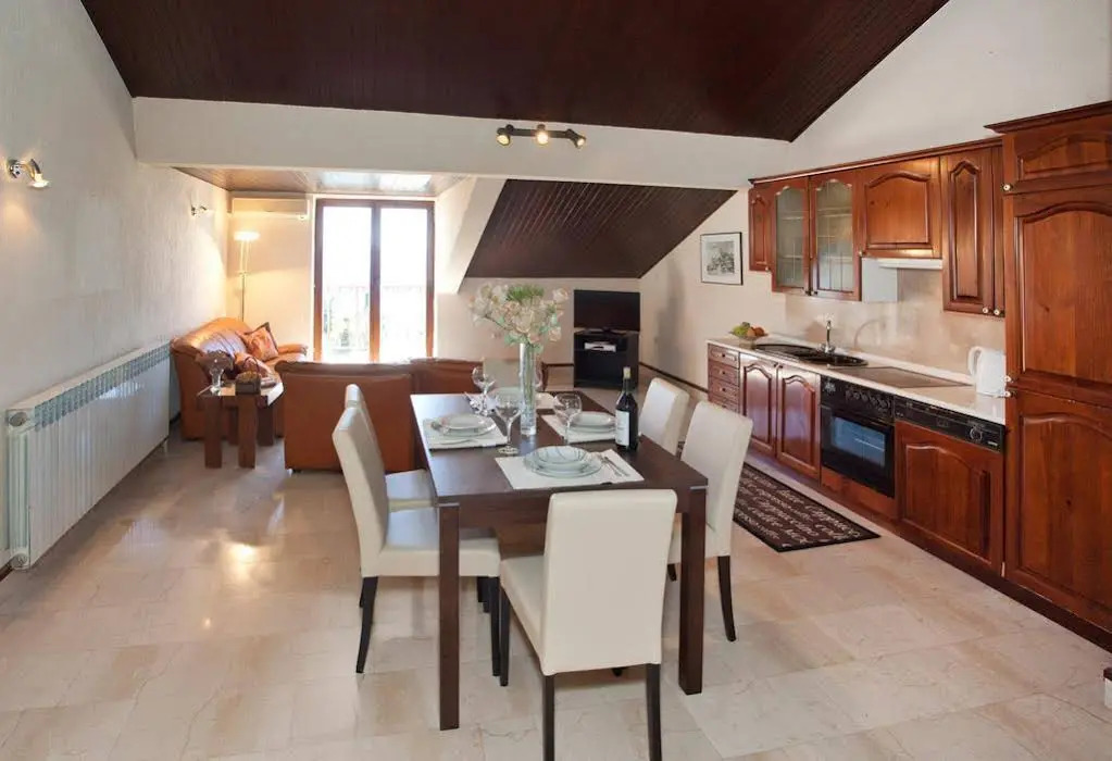 Fantasy Sea View Apartments
