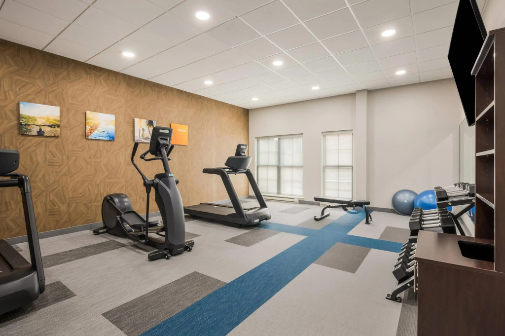 MainStay Suites Gaylord