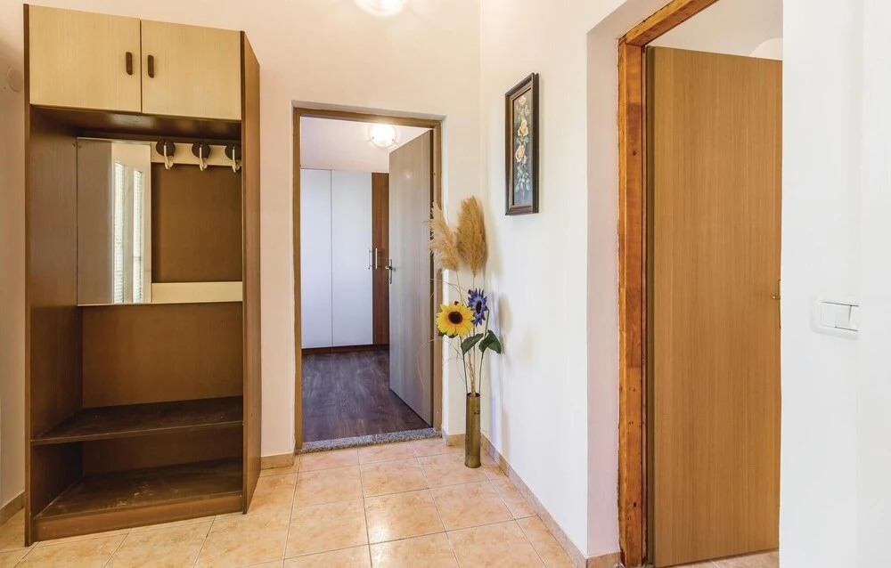2 Bedroom Stunning Home In Medulin