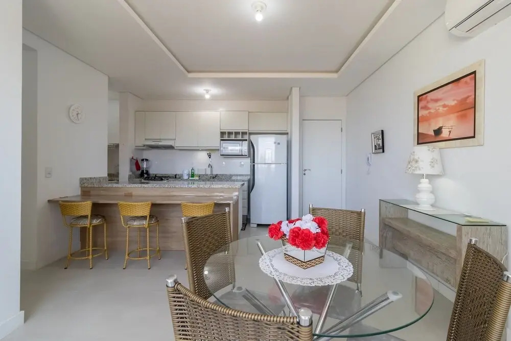 Cozy Apartment 3 Minutes From the Beach Cmi0301