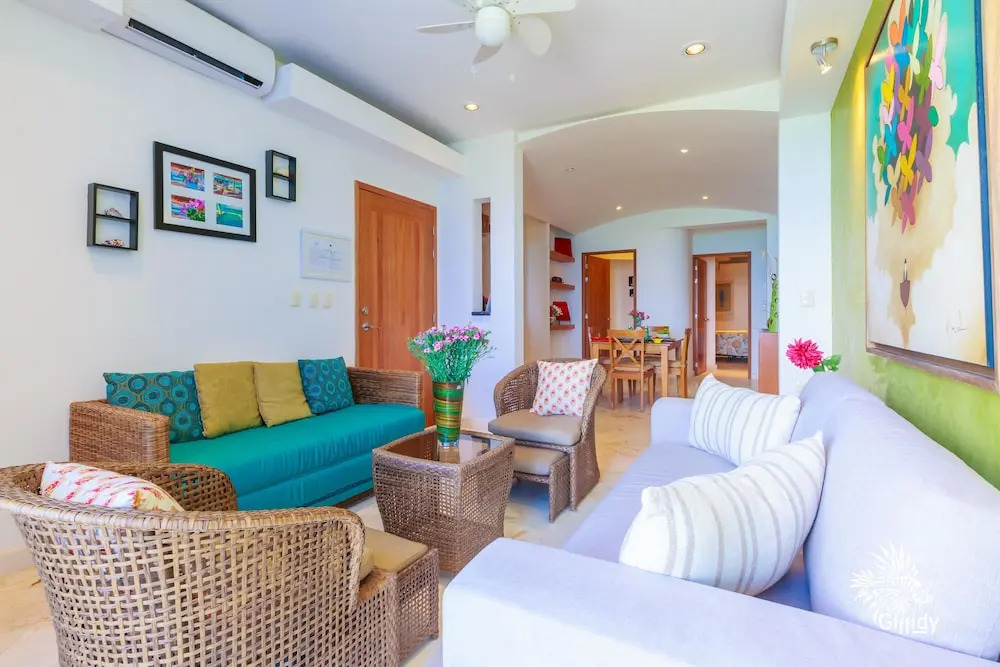 Deep Blue Condos - Entire