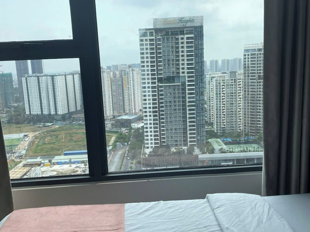 Vertex Masteri Residence Luxury Vacation