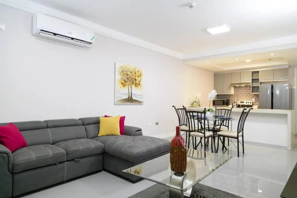 Good Vibration Vacation Home 2