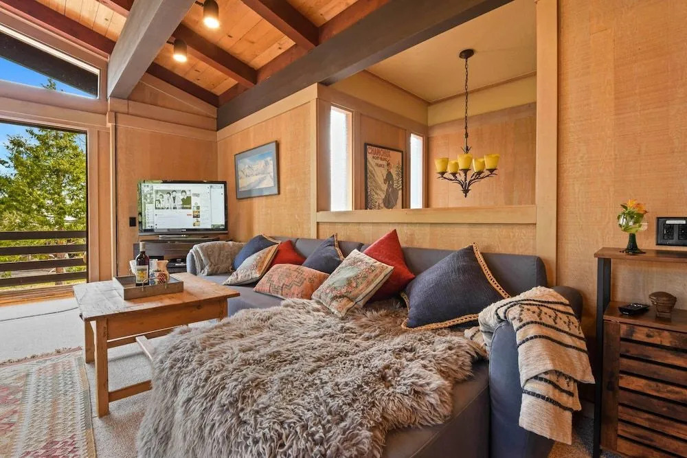 Rocky Ridge Retreat