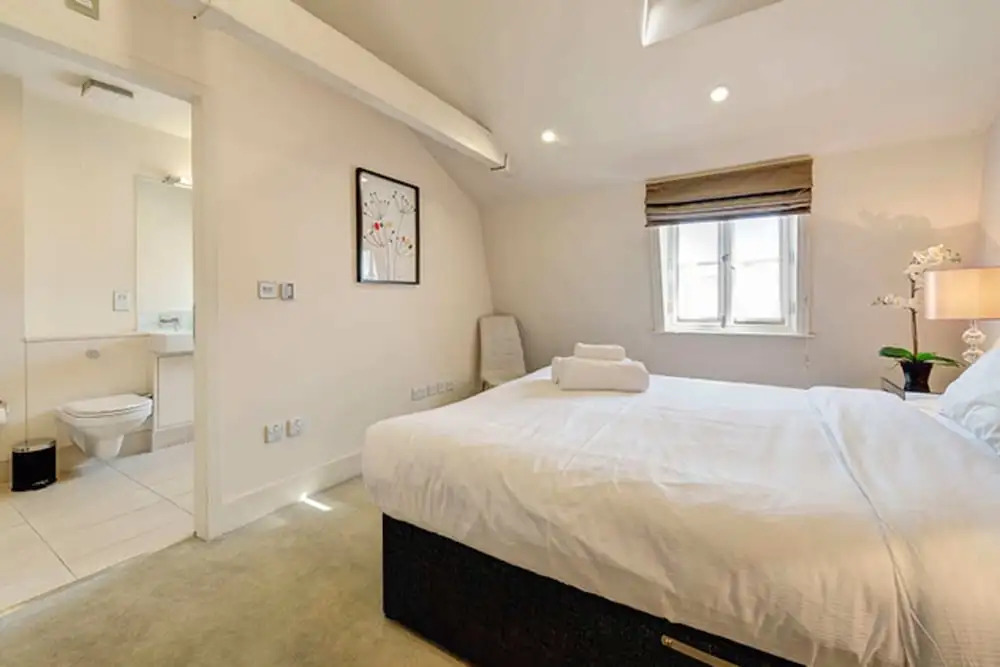Prestigious 3br Family Flat in Mayfair by Hyde Park + Wifi