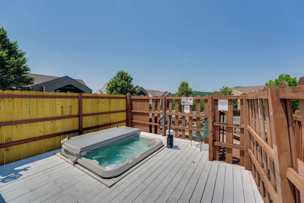 Branson Condo w/ Lake Access + Resort Amenities!