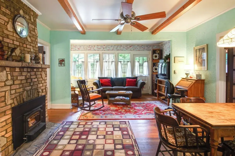Harbert Cottage w/ Fire Pit: Half Mile to Beach!