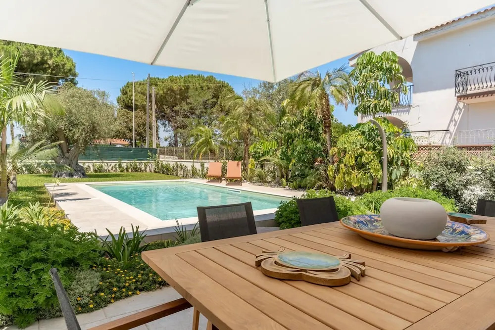 Villa Bali with Pool by Wonderful Italy