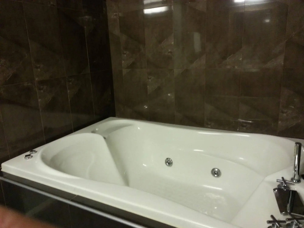 World Tourist Hotel