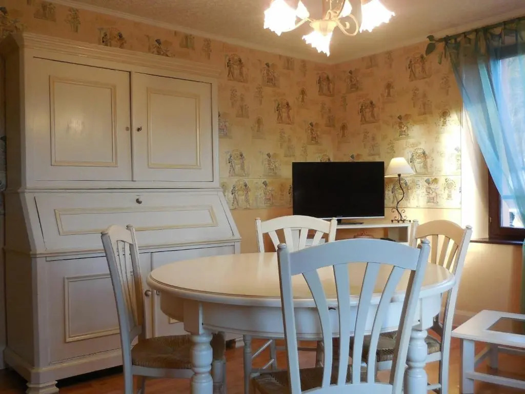 Gîte chaleureux avec terrasse, proche des activités touristiques et nature des Vosges - FR-1-589-177