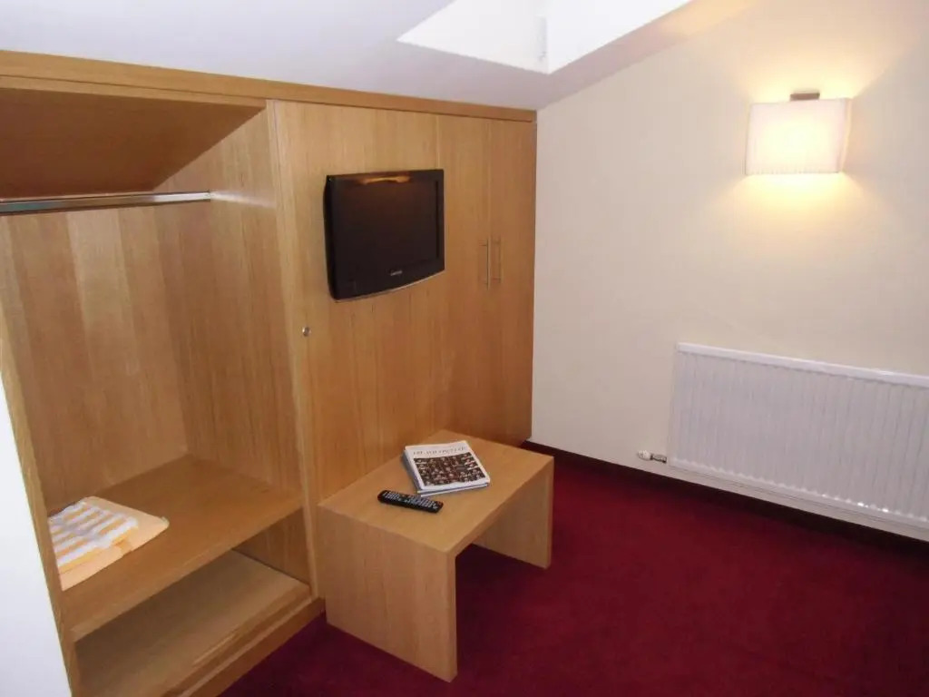 Hotel Garni Maria Theresia - Official Ötztal Summer Card Partner