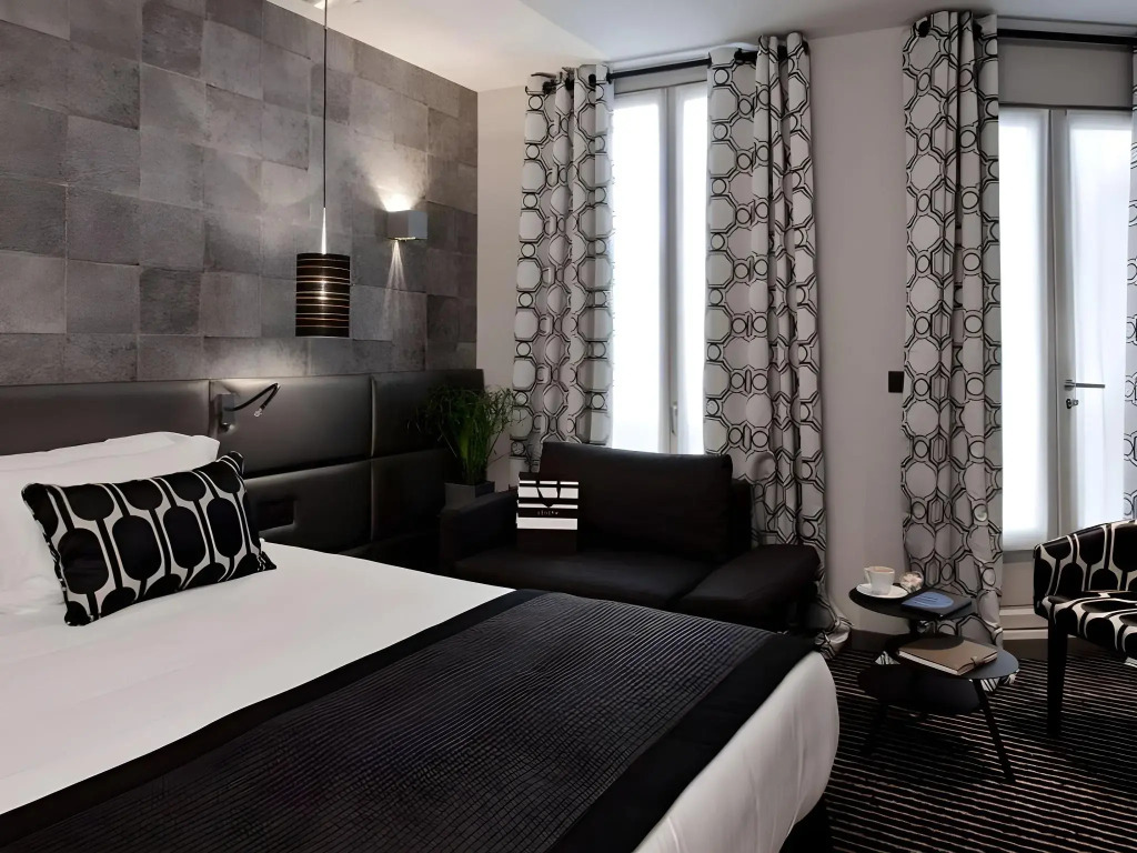 Le Grey Hotel