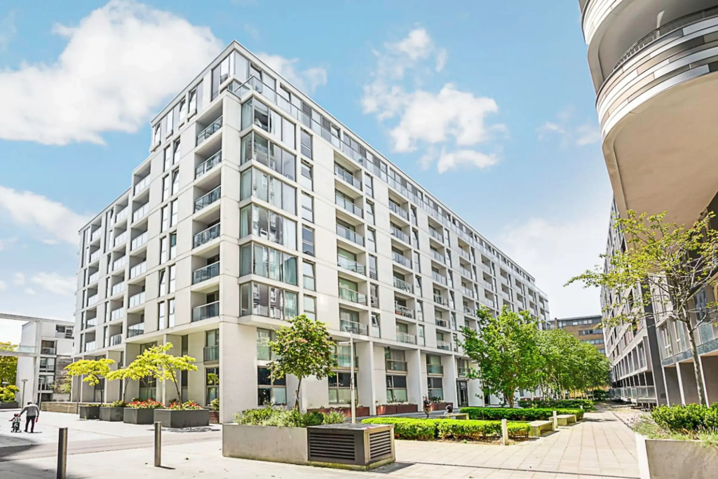 Urban Retreat: Stylish 1-bed Bliss